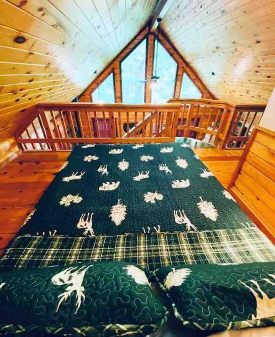 The Loft At Bear Mountain Log Cabins Eureka Springs Exterior foto