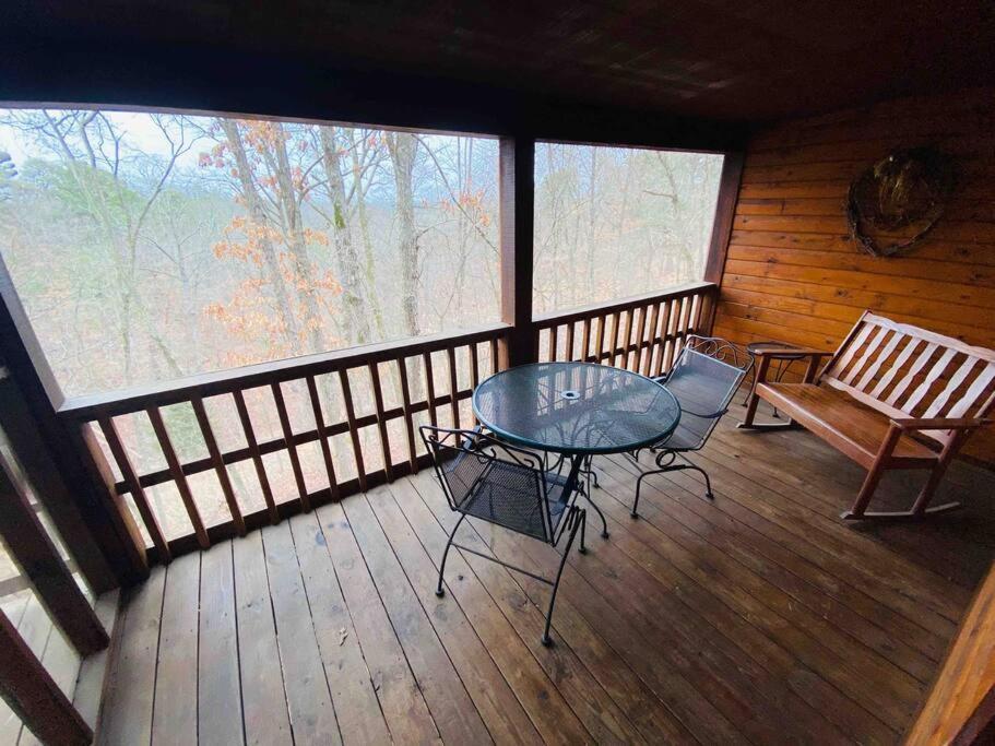 The Loft At Bear Mountain Log Cabins Eureka Springs Exterior foto
